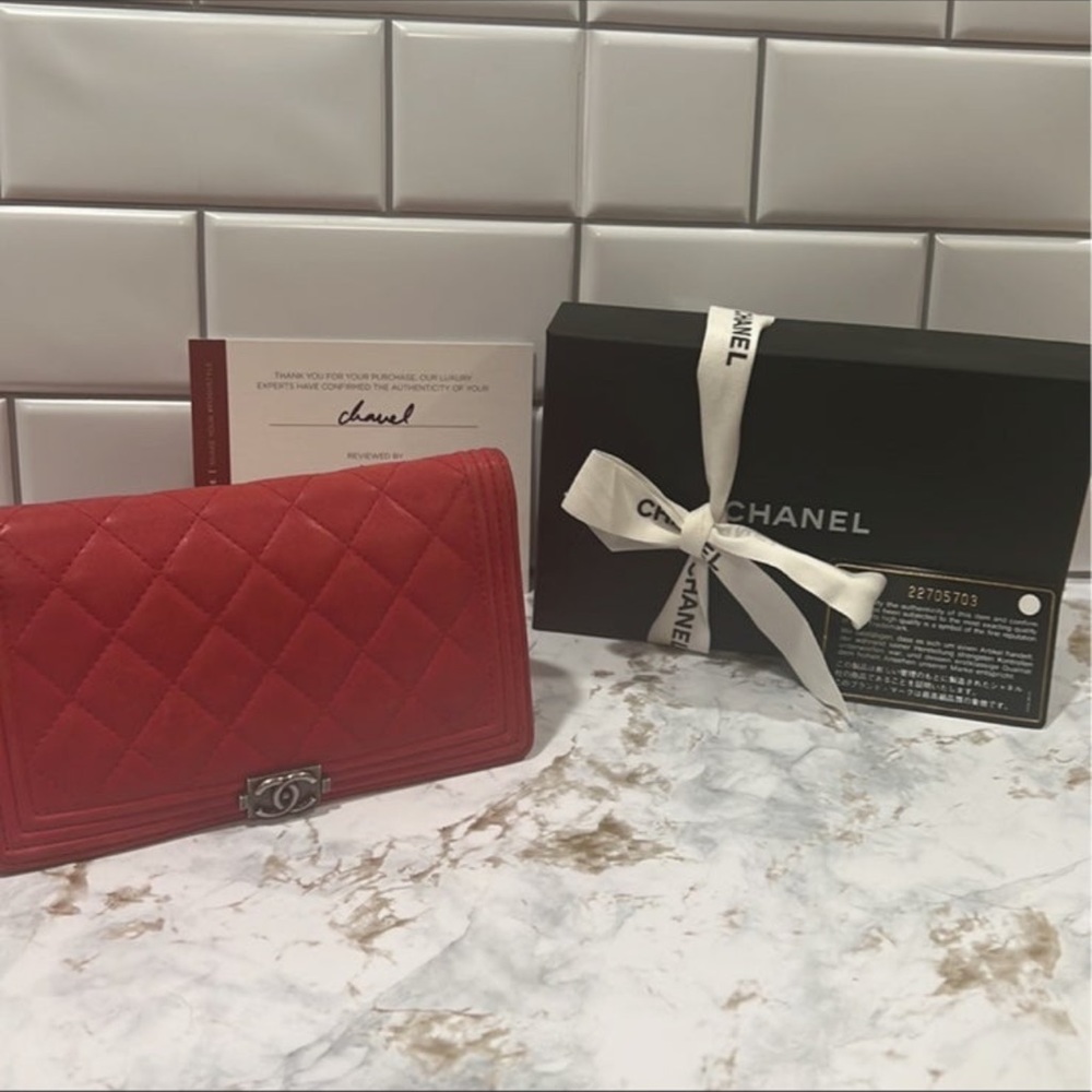 Chanel Quilted Wallet Red